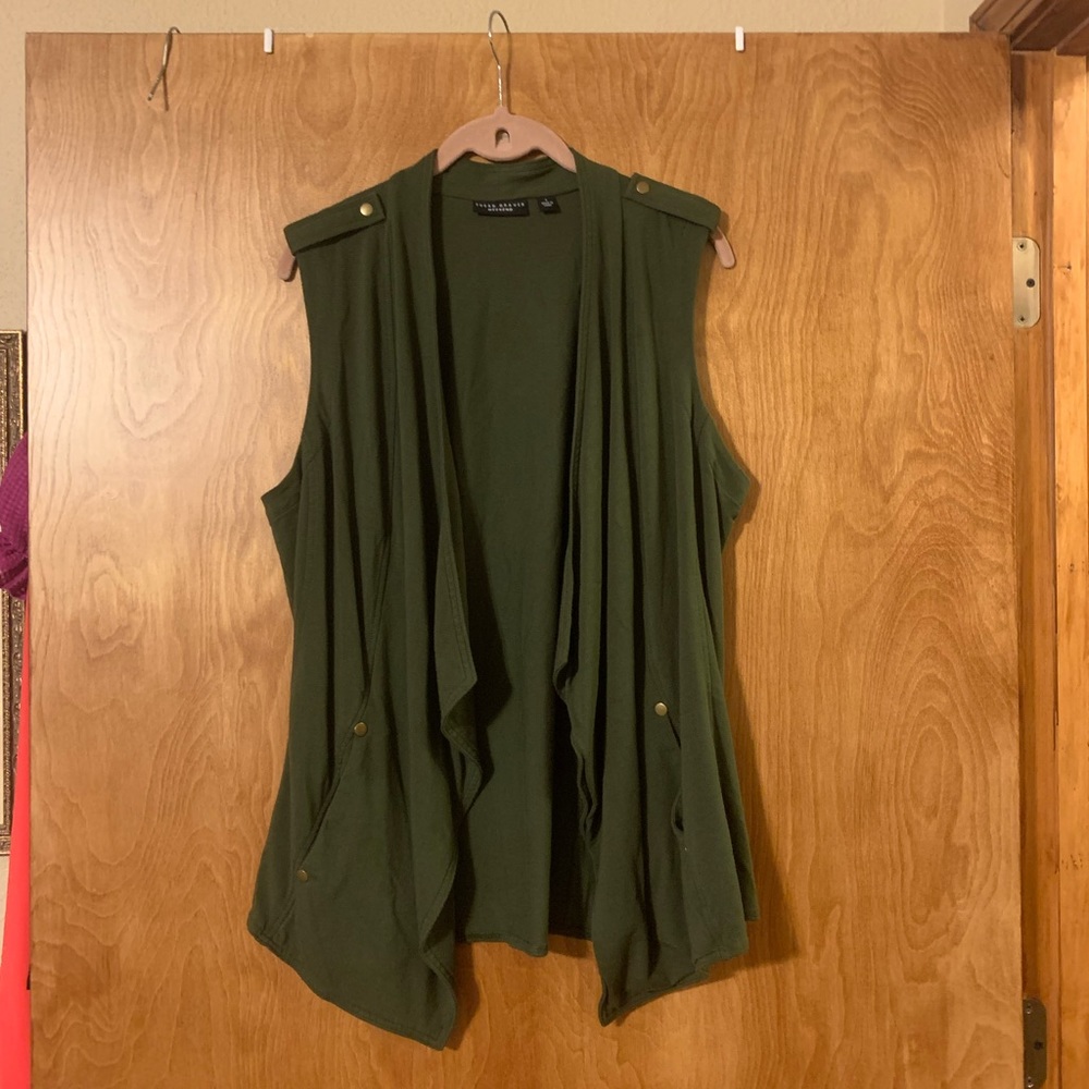 Susan Graver sleeveless cardigan